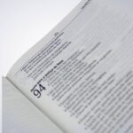 BÍBLIA NAA L. MAIOR MEDIA CAPA DURA PRETA - Imagem 2