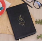 Bíblia da Mulher de Fé: Capa Preta- Sheila Walsh - Imagem 2