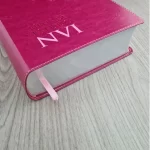 Bíblia De Estudo NVI Pink 2022 Capa Luxo - Imagem 2