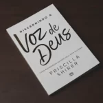 Livro Discernindo a Voz de Deus/ Priscilla Shirer - Imagem 2