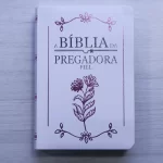 Bíblia da Pregadora Fiel Full Color ARC Capa Luxo Branca - Imagem 2