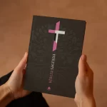 Bíblia Sagrada NVI - NEON Rosa - Capa dura - Imagem 4