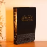 Bíblia de Estudo Aplicação Para Vida ARC Full Color Capa PU Luxo Preta - Imagem 4