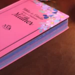 Bíblia de Estudo Para o Cotidiano da Mulher NVA Full Collor Capa Dura Rosa Intenso - Imagem 2