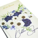 Bíblia Sagrada NVI Média Capa Dura Azul Flores - Imagem 2